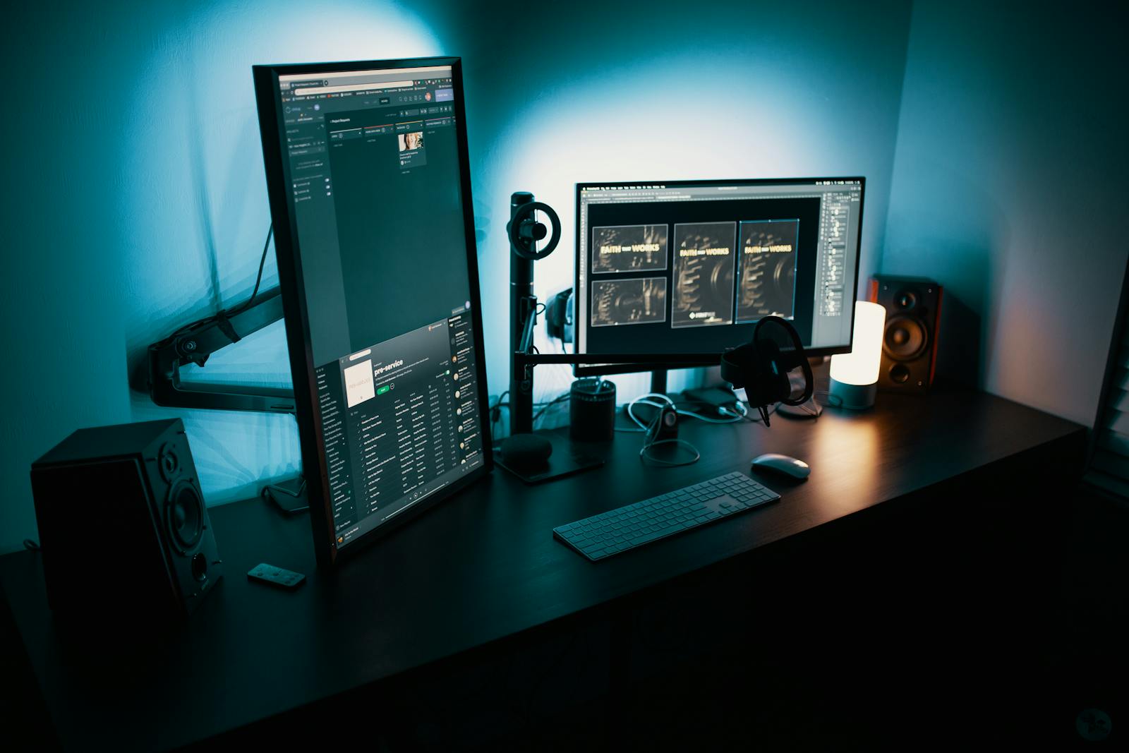 Apex · Premium Adjustable Dual-Monitor Arm